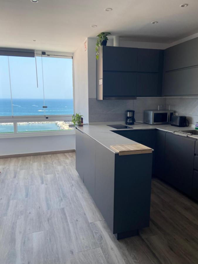 פואנגירולה Mediterranean View Suite Costa Del Sol מראה חיצוני תמונה
