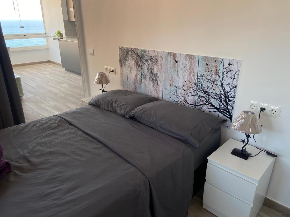 פואנגירולה Mediterranean View Suite Costa Del Sol מראה חיצוני תמונה