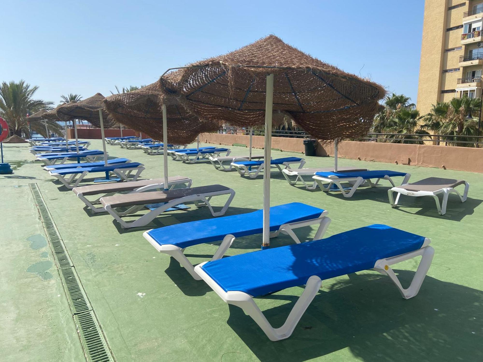 פואנגירולה Mediterranean View Suite Costa Del Sol מראה חיצוני תמונה